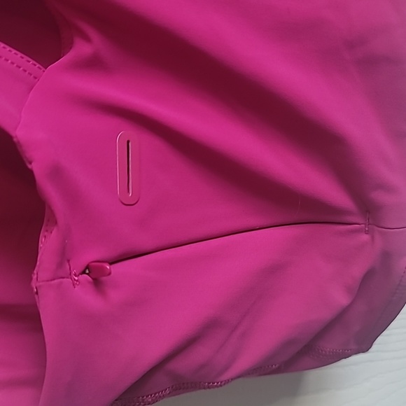 Lululemon Stash It Bra Crop Ripened Raspberry - Picture 3 of 9